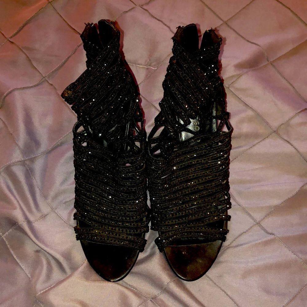 Heels - Picture 4 of 5